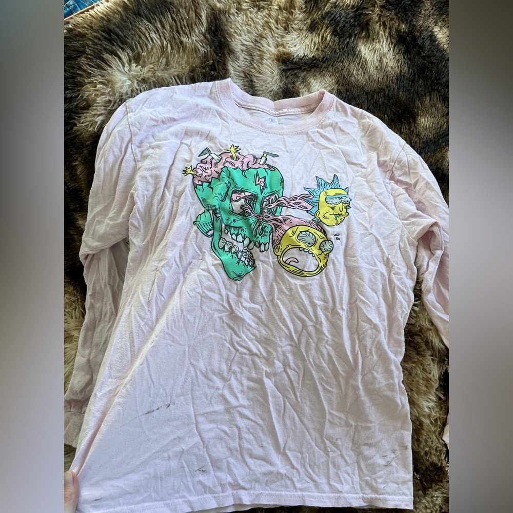 Rick & Morty Long Sleeve Graphic Tee - Pale Pink Skull Design